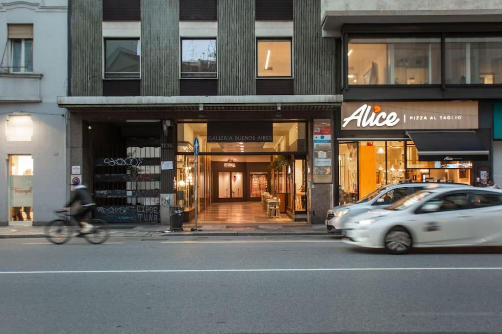 We - Corso Buenos Aires 77a *